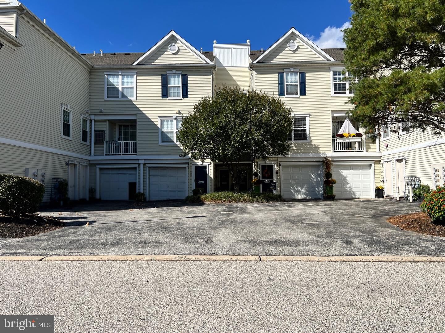 Property Photo:  6003 Riverfront Drive  NJ 08065 