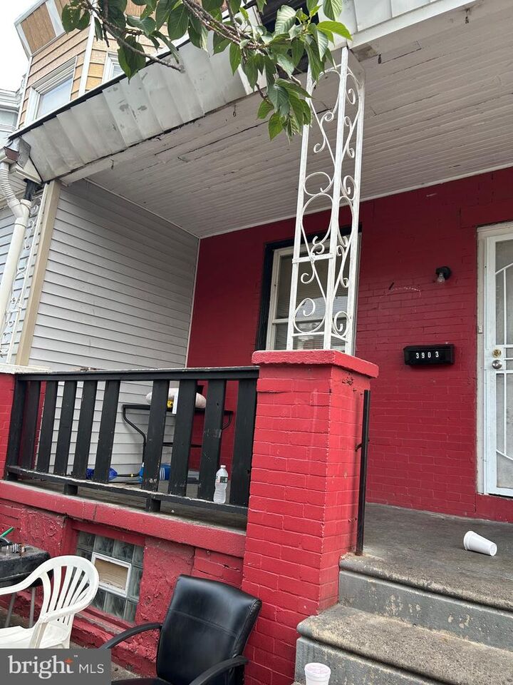 Property Photo:  3903 N Franklin Street  PA 19140 