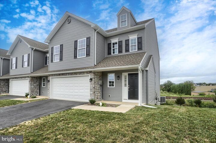 Property Photo:  75 Cortland Crossing  PA 17078 
