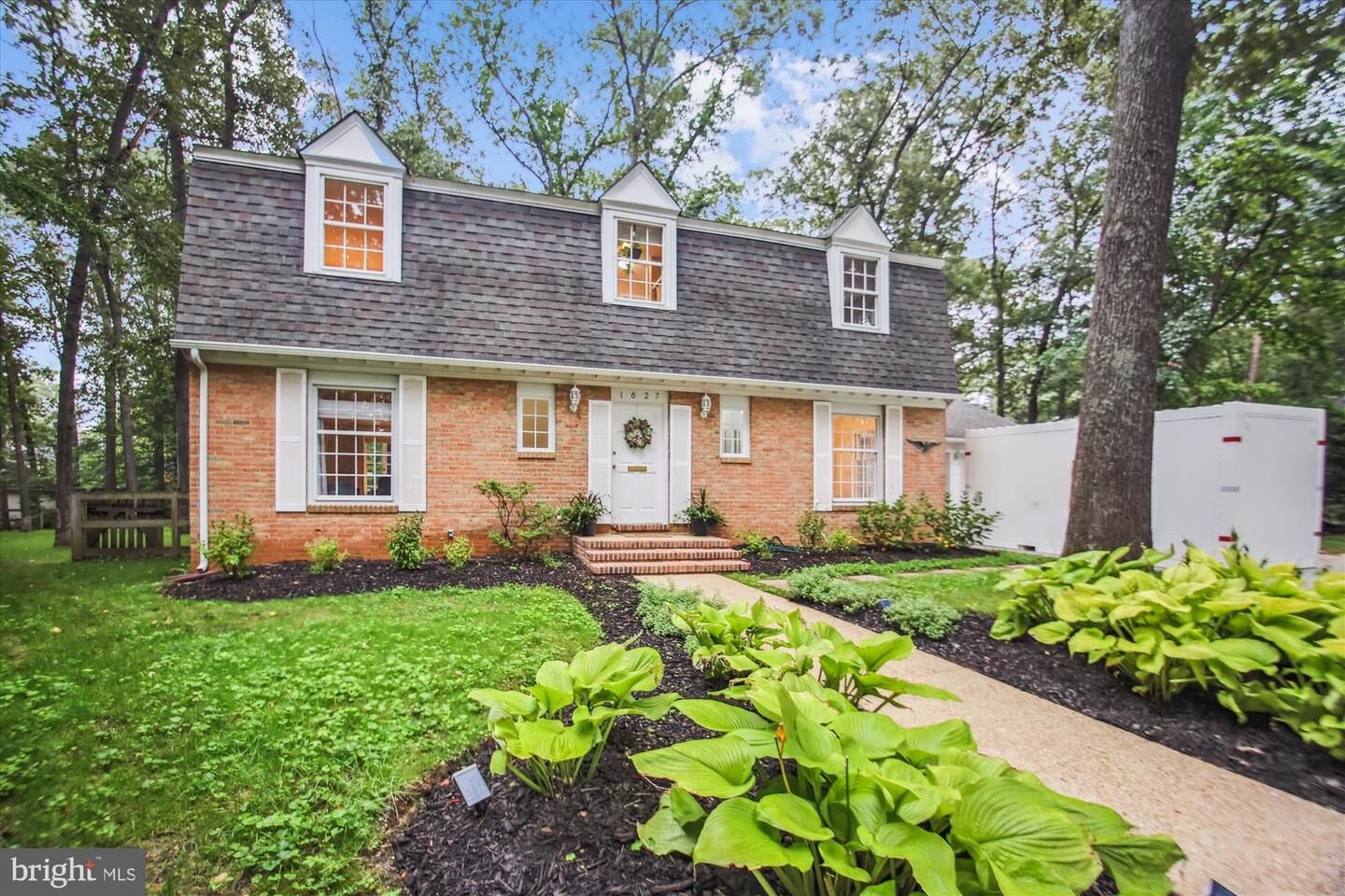 Property Photo:  1627 Ardsley Place  MD 21114 