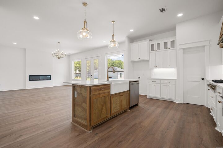 Property Photo: 232 Cromwell Court AR 71901