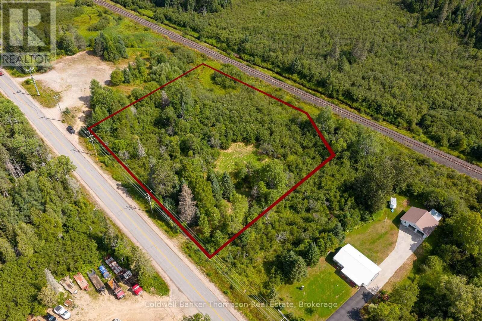 Photo de la propriété:  2311 592 Highway North  ON P0A 1J0 