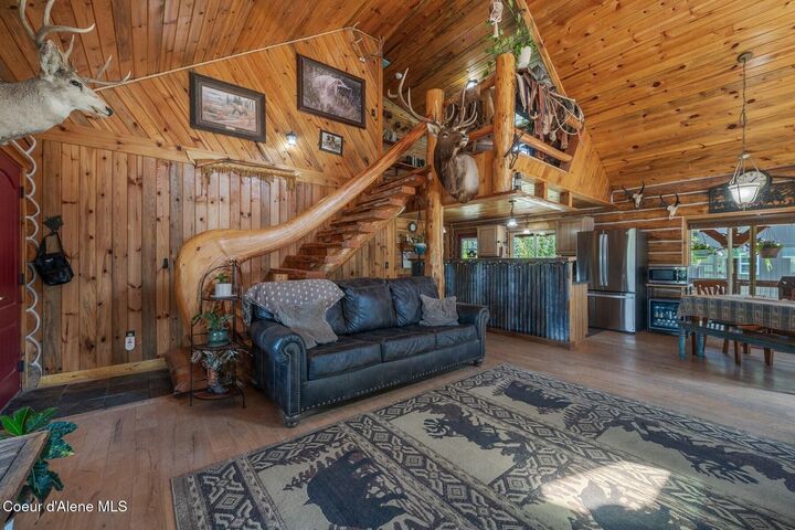 Property Photo:  124 Brown Creek Rd  ID 83847 