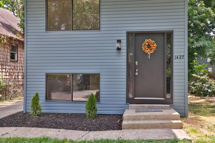 Property Photo: 1427 Regent Avenue OH 45237