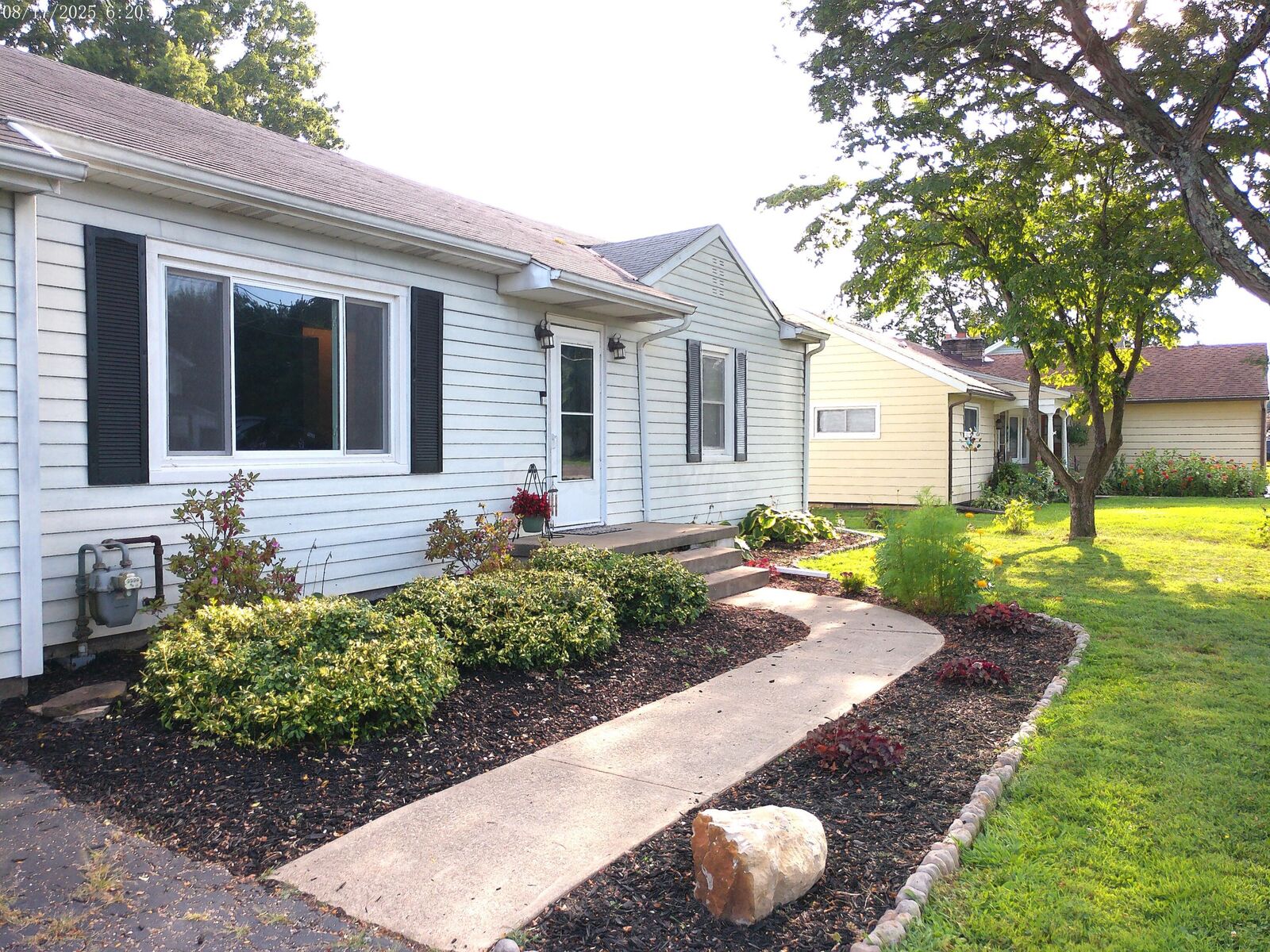 Property Photo:  99 North Vernon Avenue  OH 43055 