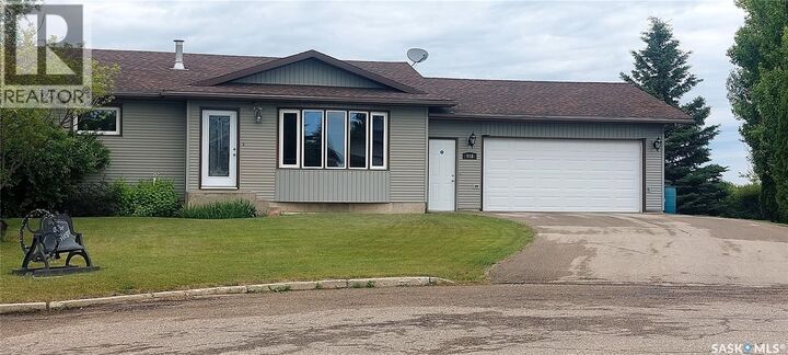 Property Photo: 918 Anton Place SK S0A 4J0