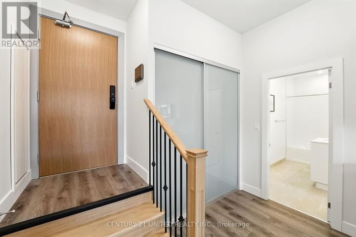 Property Photo:  475 George Street North 204  ON K9J 3G6 