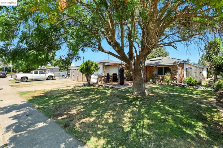 Property Photo:  27 4th Avenue  CA 95641 