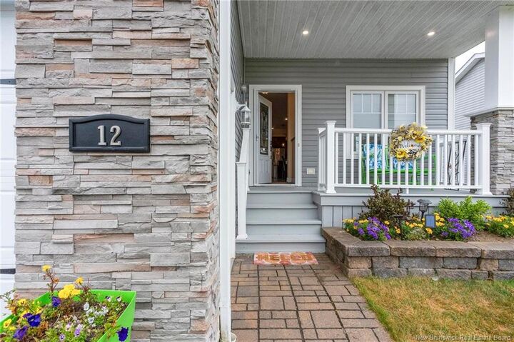 Photo de la propriété: 12 Hitachi Crescent NB E2M 0G4