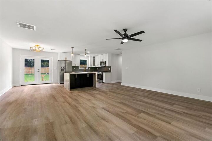 Property Photo: 21 Parkmont Drive GA 30076
