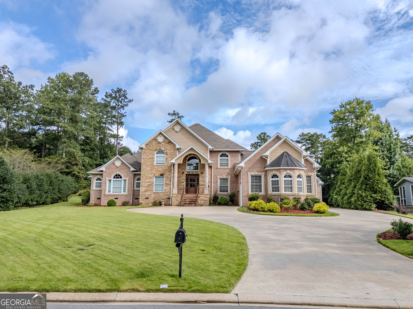 Property Photo: 142 Nelson Boulevard NW GA 30165