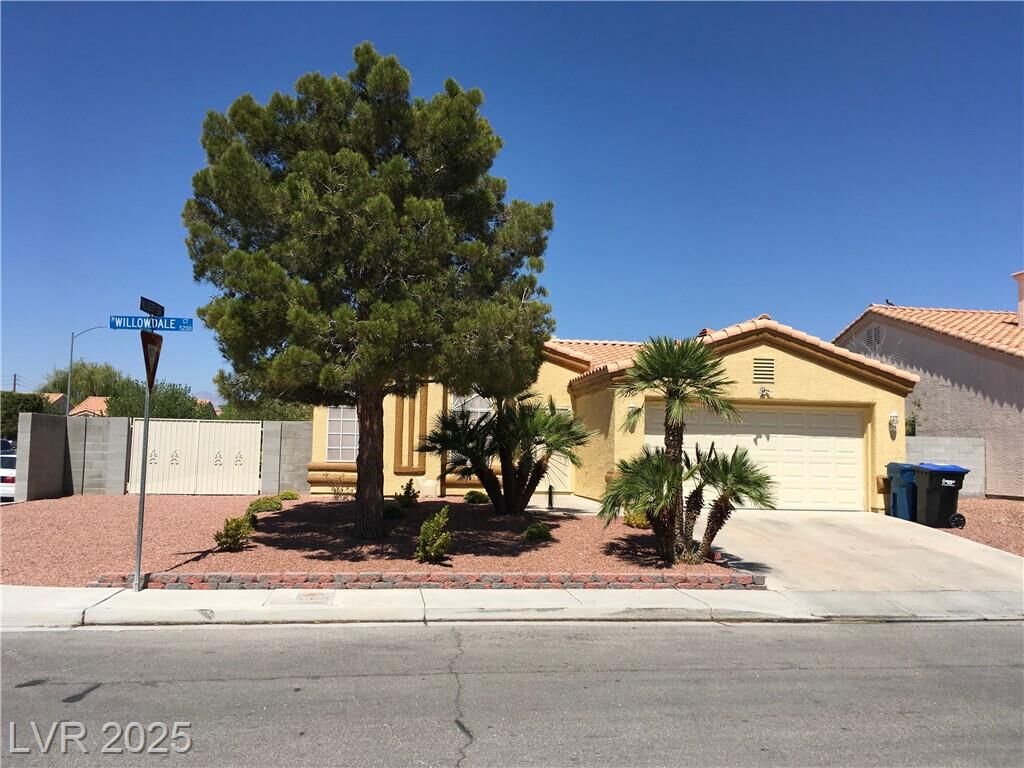 Property Photo:  5219 Willowdale Court  NV 89031 