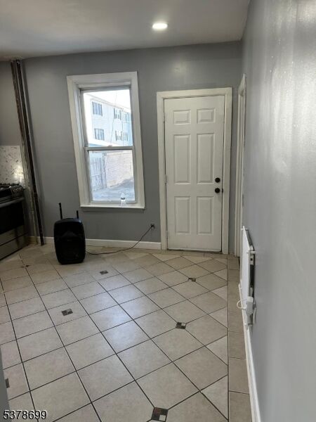 Property Photo:  158 Sherman St 1  NJ 07055 