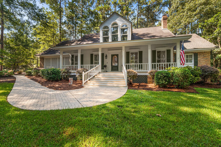 Property Photo: 22 Canebrake Blvd. MS 39402