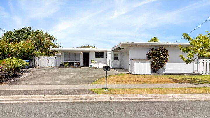 1392 Kahili Street  Kailua HI 96734 photo