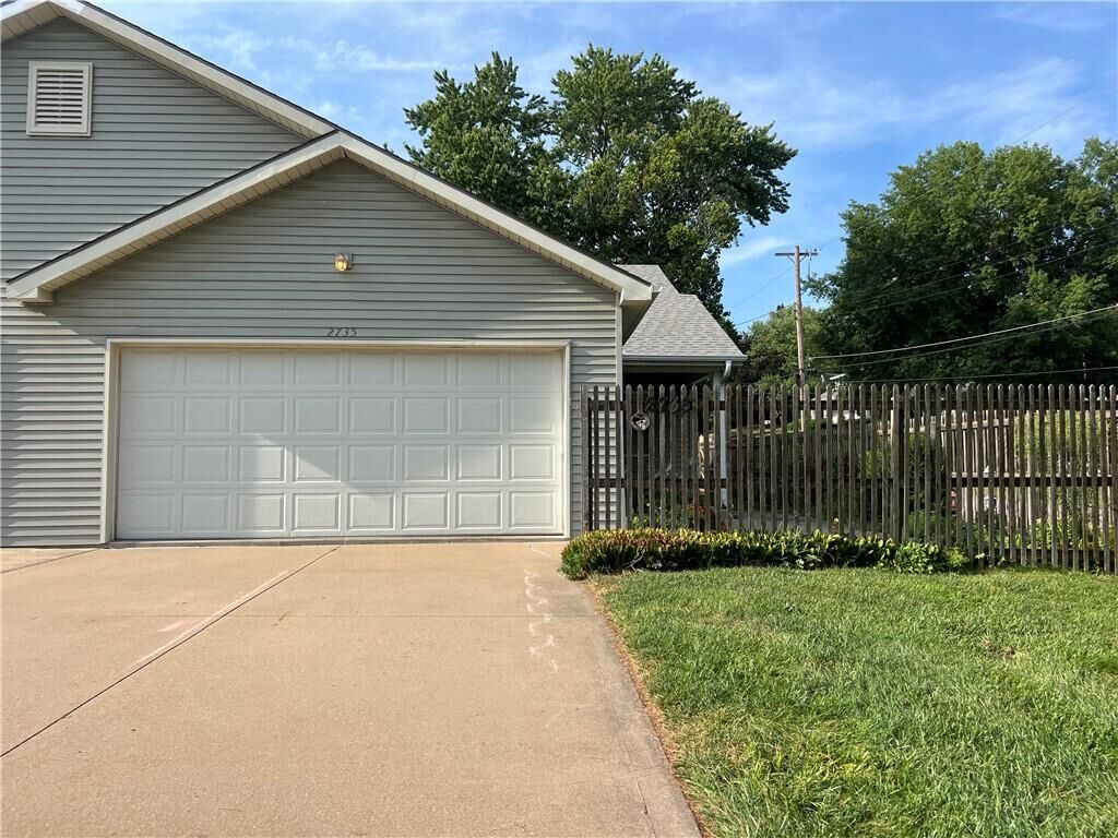 Property Photo:  2735 Maurice Drive  MO 64503 