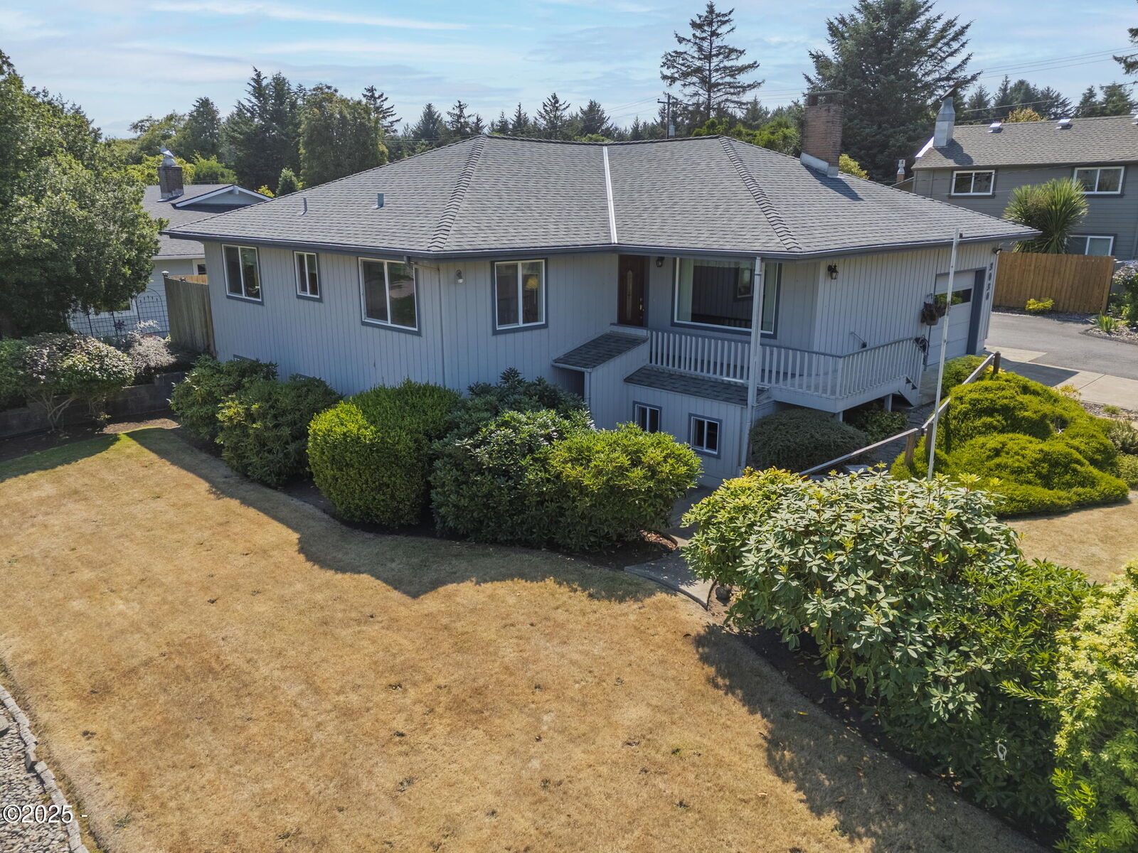 Property Photo:  3030 NE 32nd Drive  OR 97367 