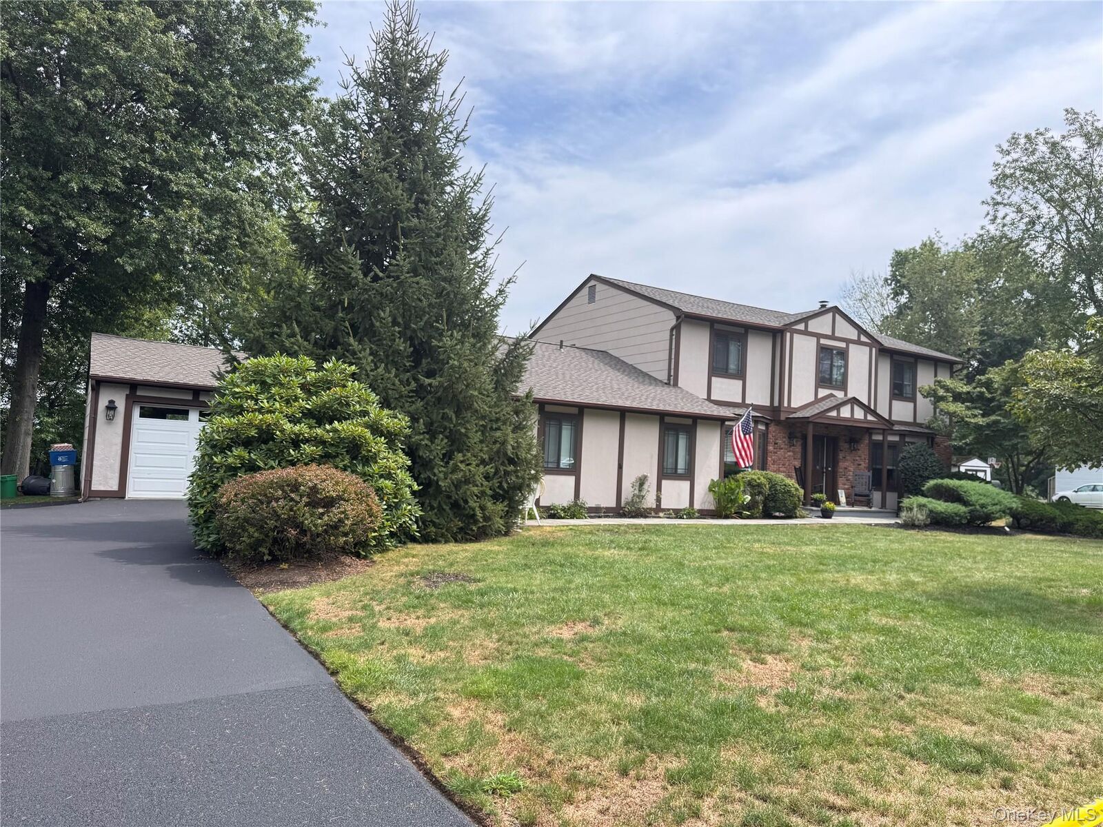 Property Photo:  28 Saymor Drive  NY 10954 