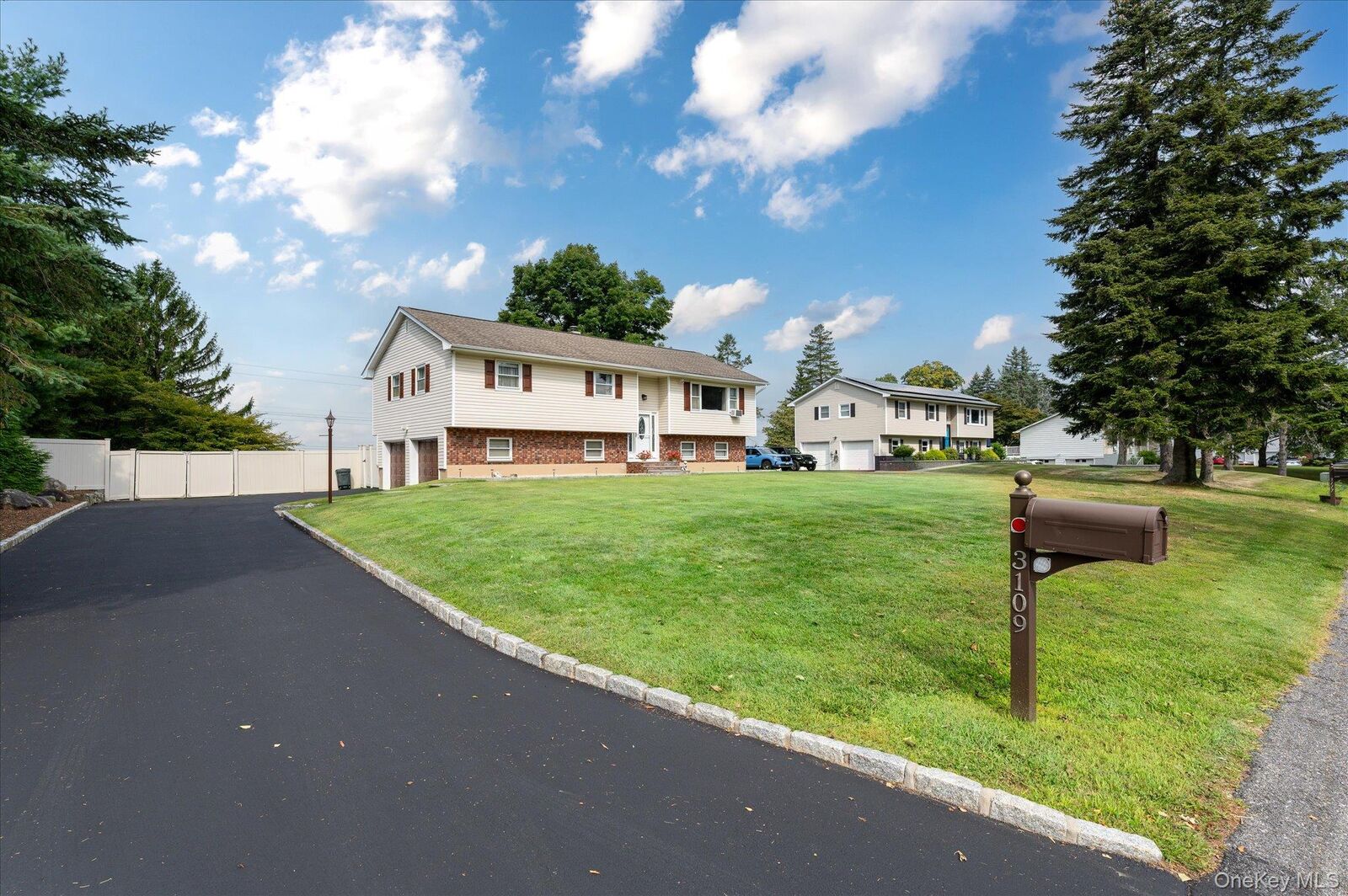 Property Photo:  3109 Quinlan Street  NY 10598 