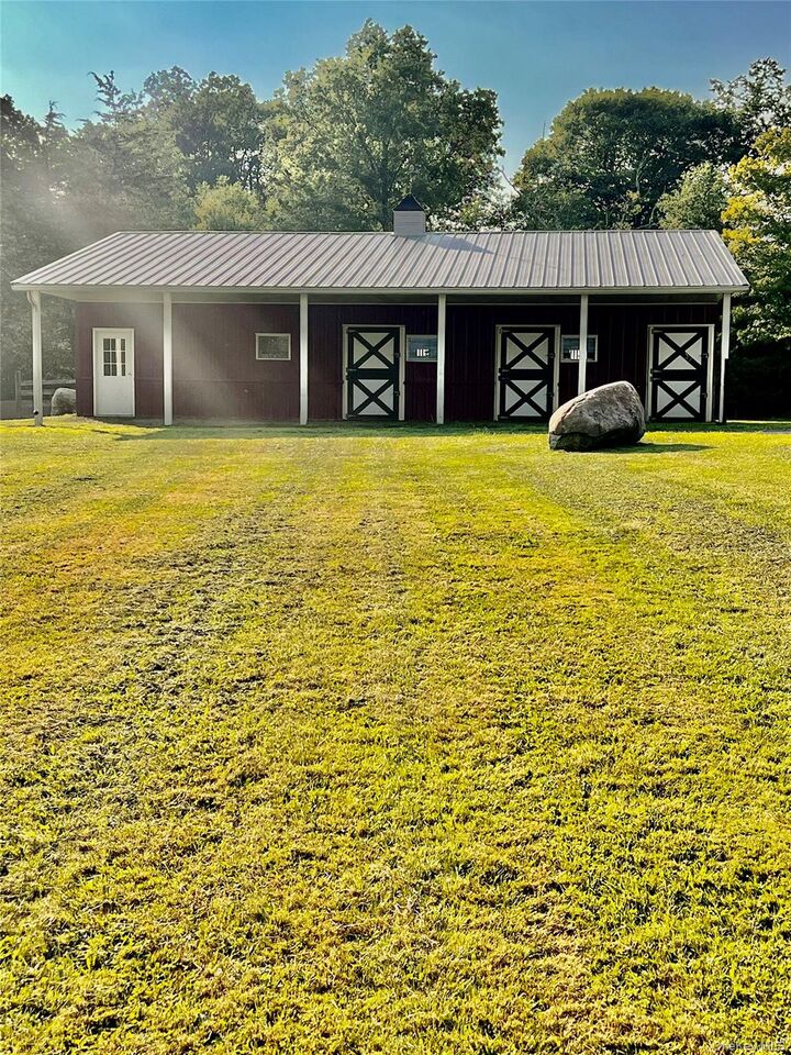 Property Photo:  160 Pirog Road  NY 12566 
