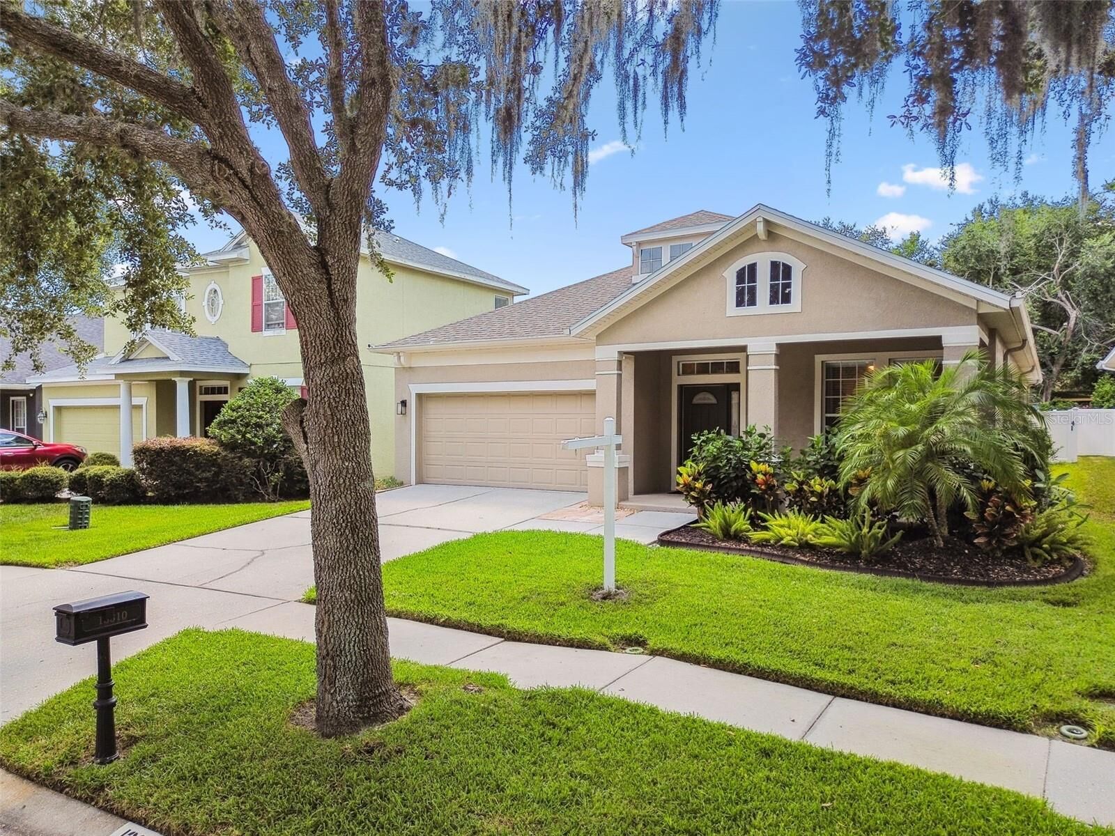 Property Photo:  13310 Tiger Lilly Lane  FL 33625 