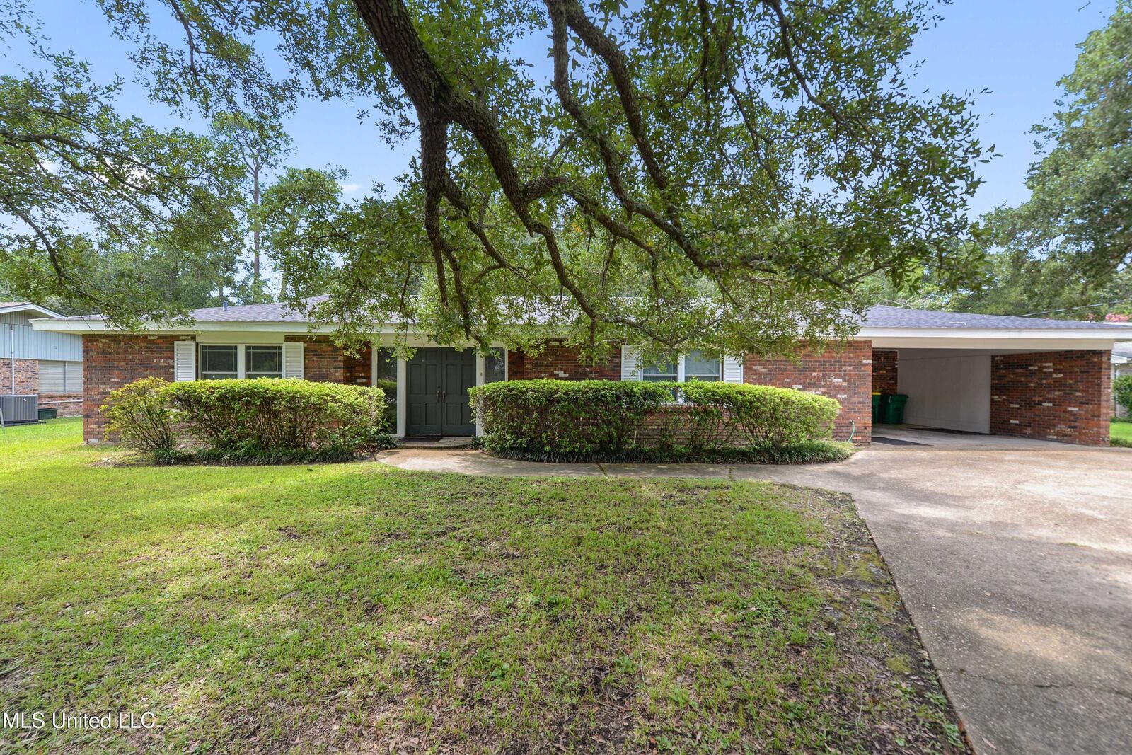 Property Photo:  13821 E. El Bonita Drive  MS 39564 