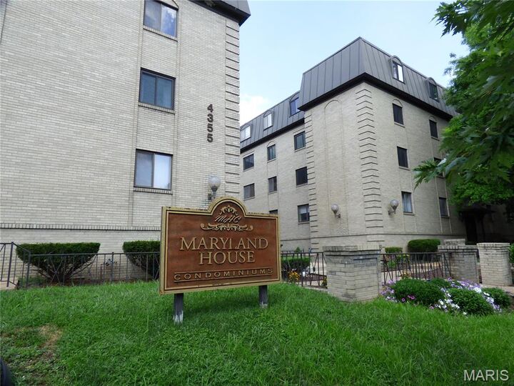 4355 Maryland Avenue 207  St Louis MO 63108 photo