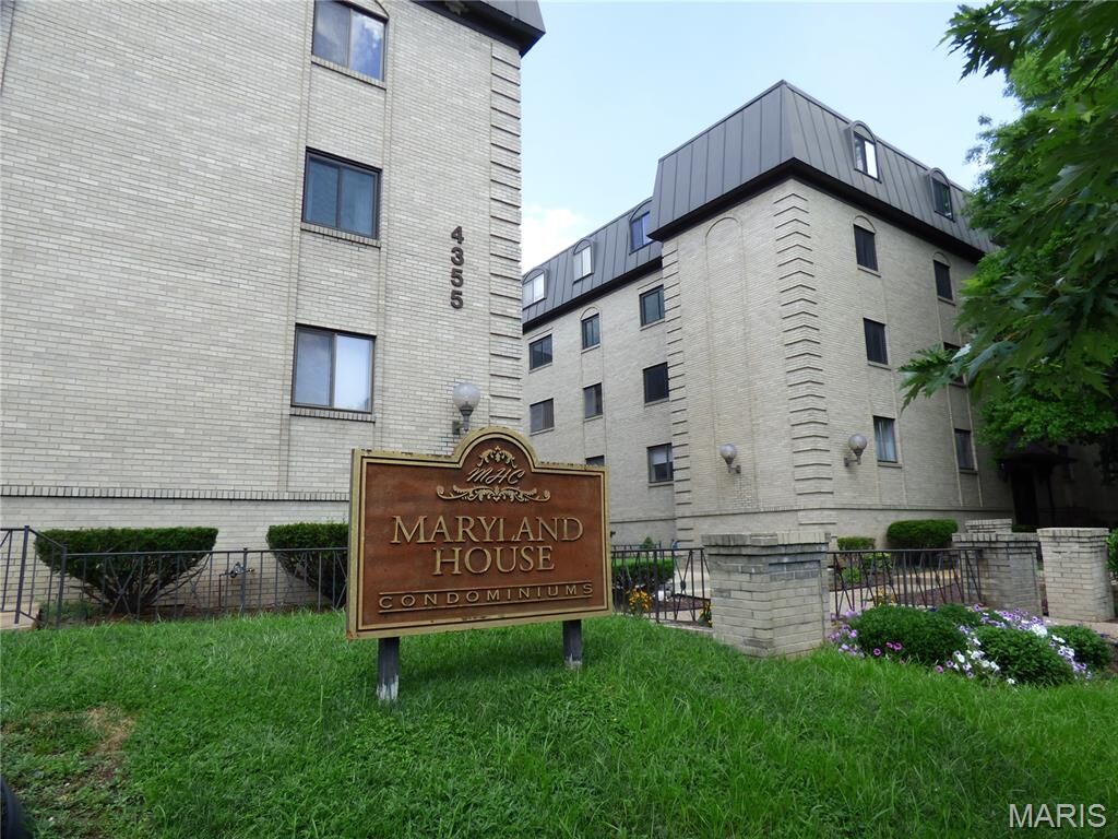 Property Photo: 4355 Maryland Avenue 207 MO 63108