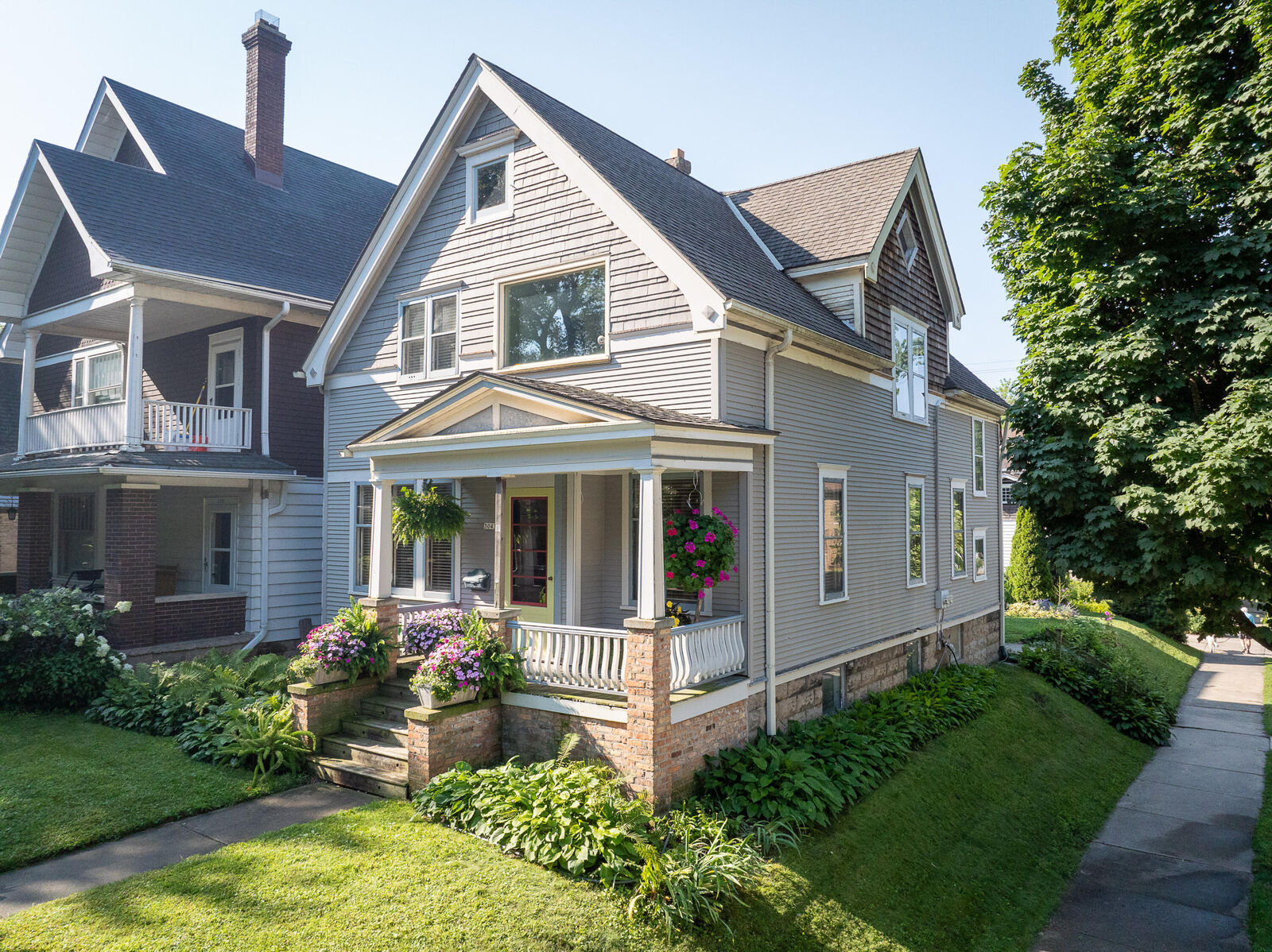 Property Photo: 3043 S Superior St WI 53207