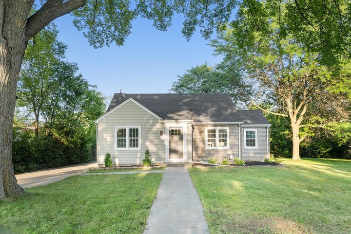 4754 N 106th St  Wauwatosa WI 53225 photo