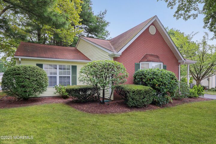 Property Photo: 7 Morden Close NJ 07728