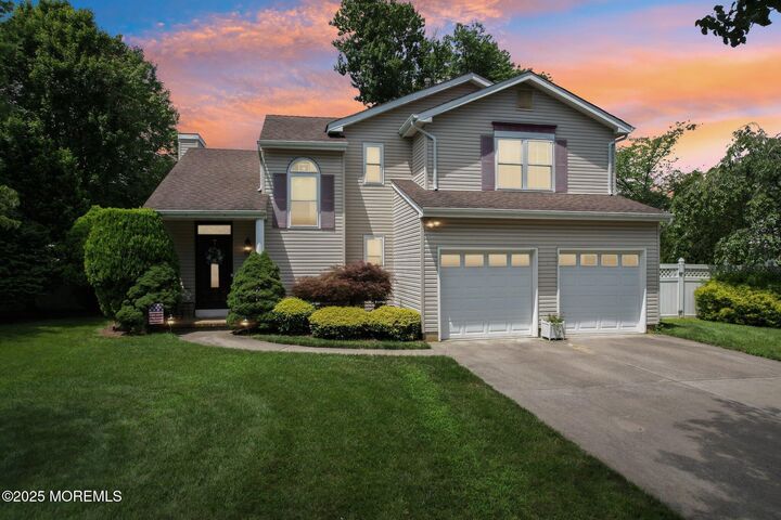 5 Weasel Creek Court  Howell NJ 07731 photo