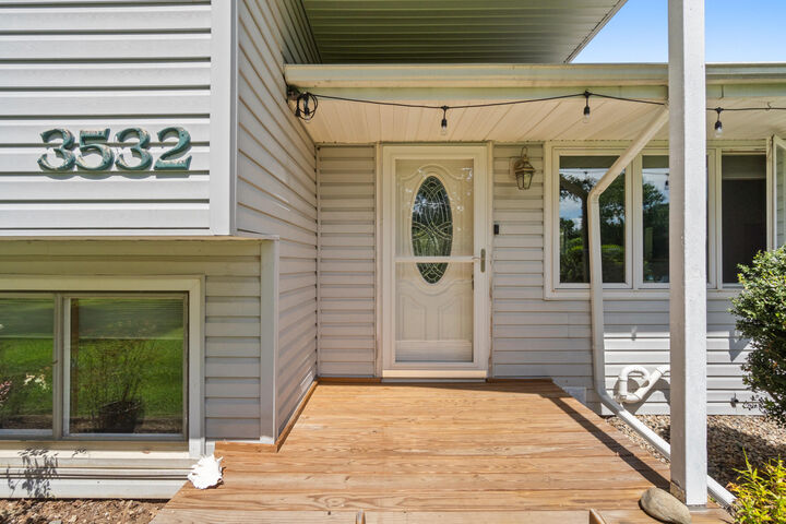Property Photo: 3532 E Territorial Road MI 49251
