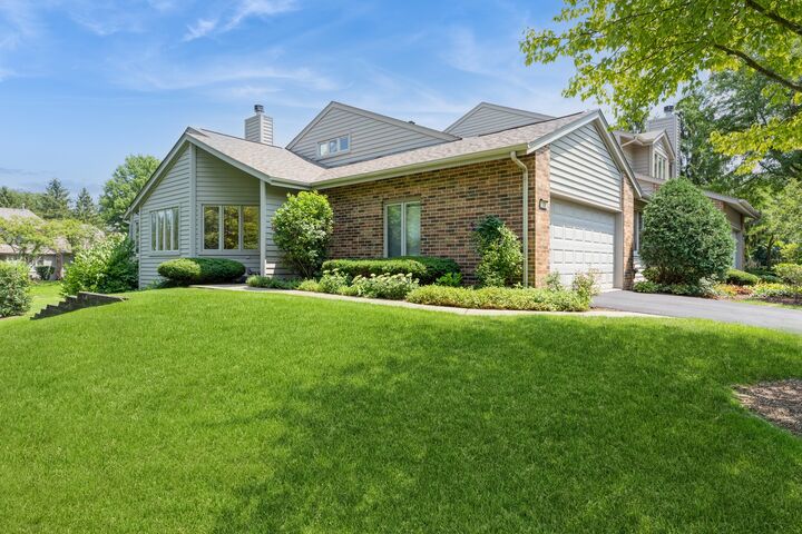 109 Commons Drive  Palos Park IL 60464 photo