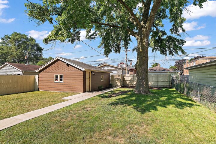 Property Photo: 12838 Honore Street IL 60406