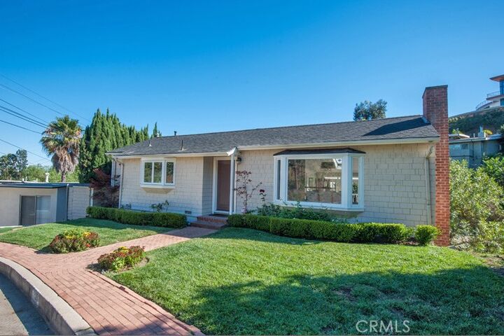Property Photo:  7120 Pacific View Drive  CA 90068 