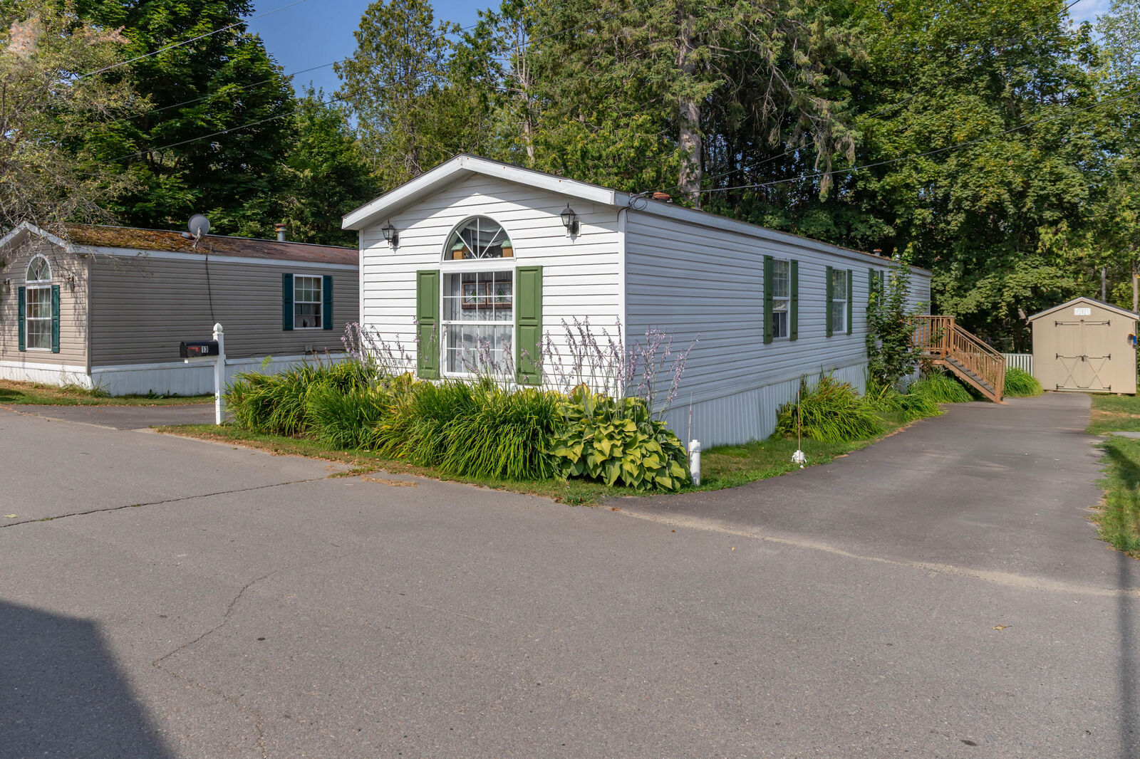Property Photo:  13 Sleepy Hollow Drive  ME 04429 