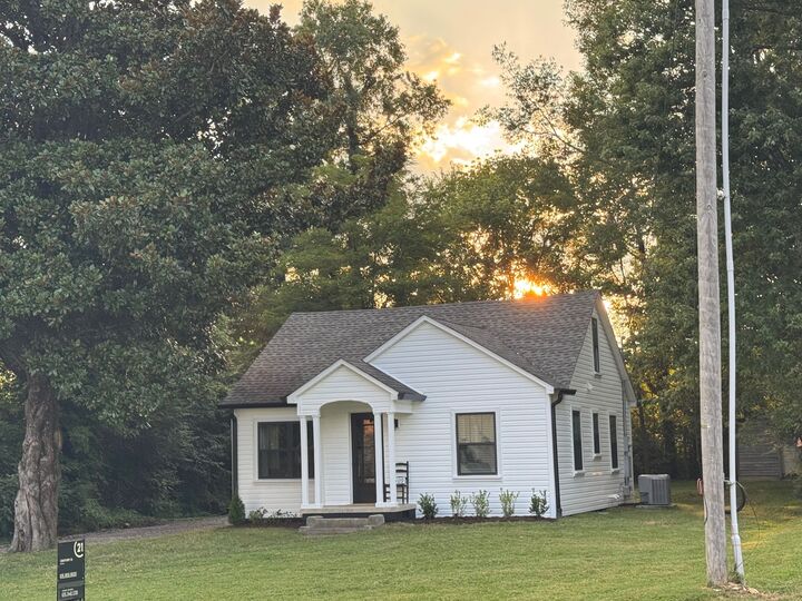 Property Photo:  109 Wilson St  TN 37166 