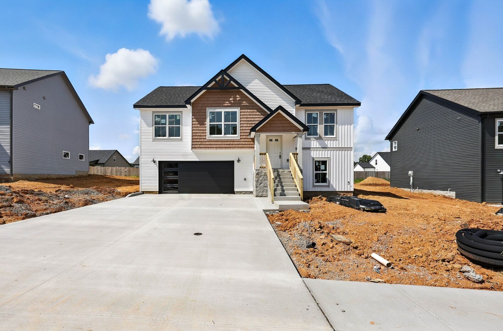 Property Photo: 168 Leitrim Dr TN 37042