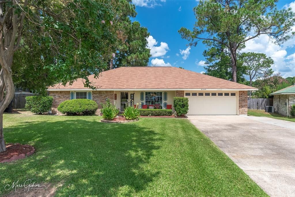 Property Photo:  6144 Fairington Court  LA 71129 
