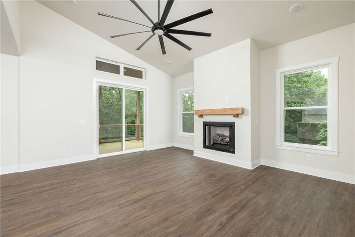 Property Photo: 9 Seven Oaks Lane AR 72714