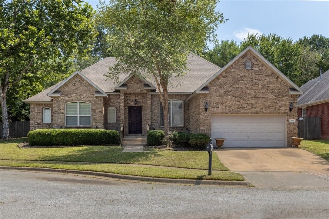 Property Photo: 470 S Pierremont Drive AR 72701