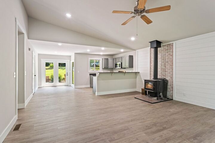 Property Photo:  16 Duvall Lane  AR 72715 