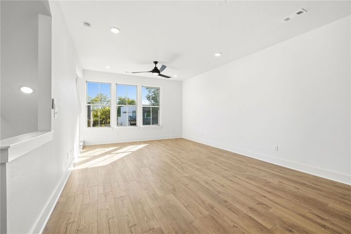 Property Photo:  440 E Martin Luther King Jr Boulevard  AR 72701