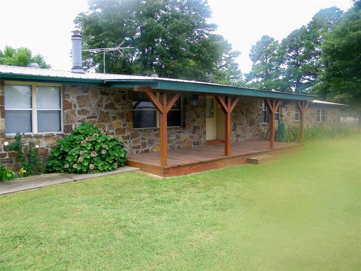 Property Photo: 417614 E 1123 Road OK 74426