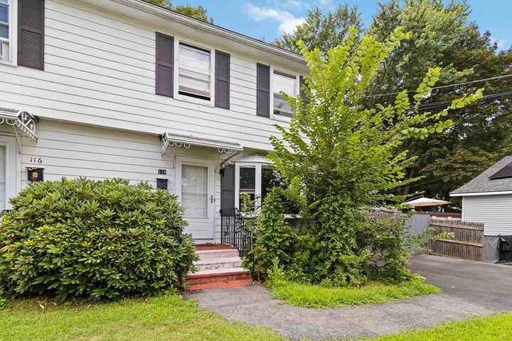 Property Photo:  114 Henshaw St 114  MA 01603 