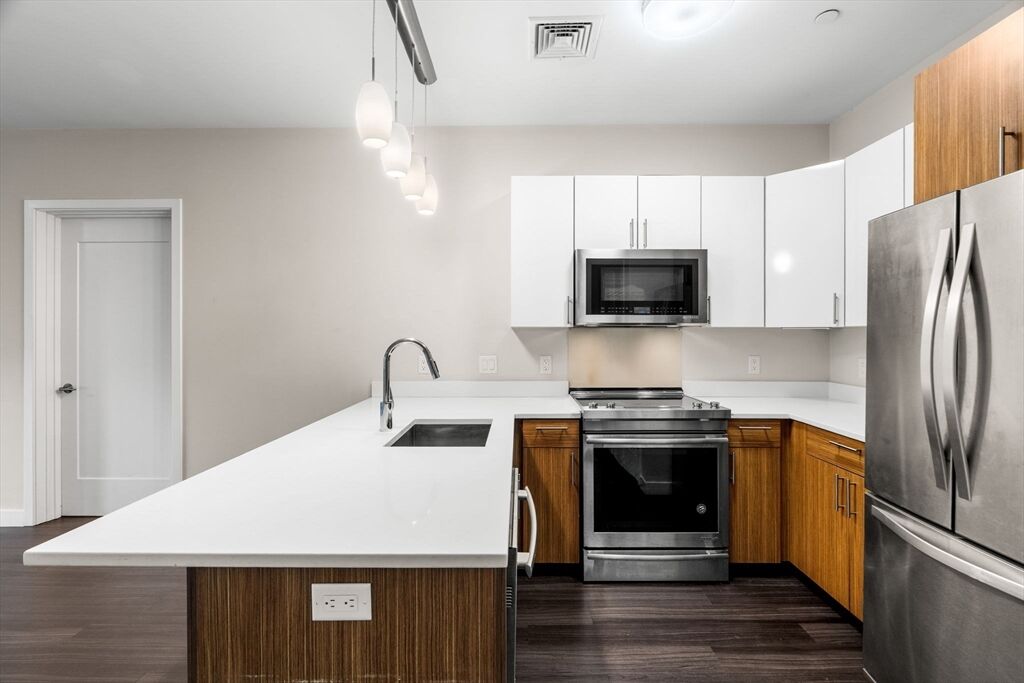 Property Photo:  999 Hancock St 513  MA 02129 