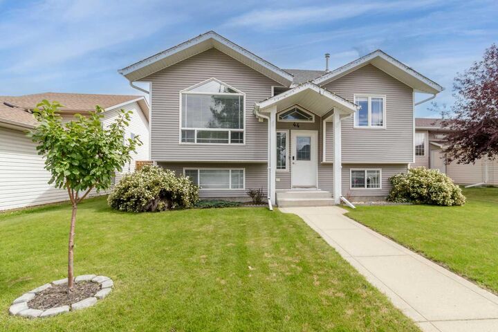 Property Photo:  44 Oneil Close  AB T4P 3T4 