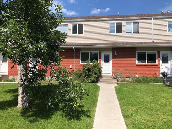 116 8 Avenue SW 15  High River AB T1V 1A3 photo