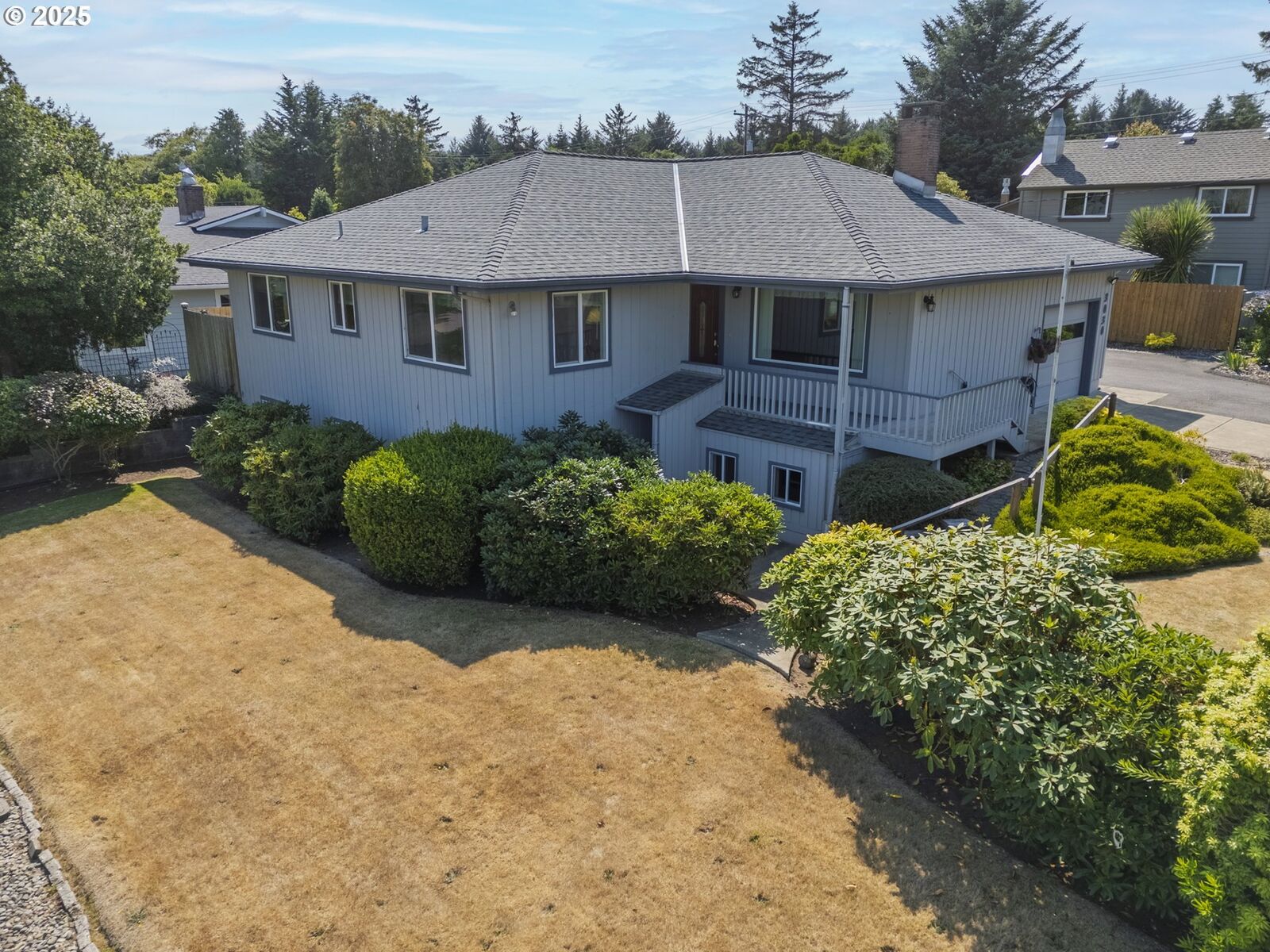 Property Photo:  3030 NE 32nd Dr  OR 97367 